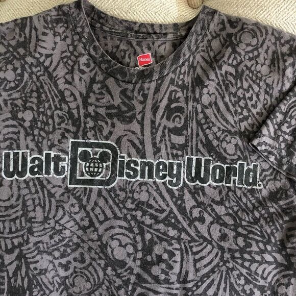 Walt Disney World Tshirt Mickey Mouse Print Small - Picture 1 of 6
